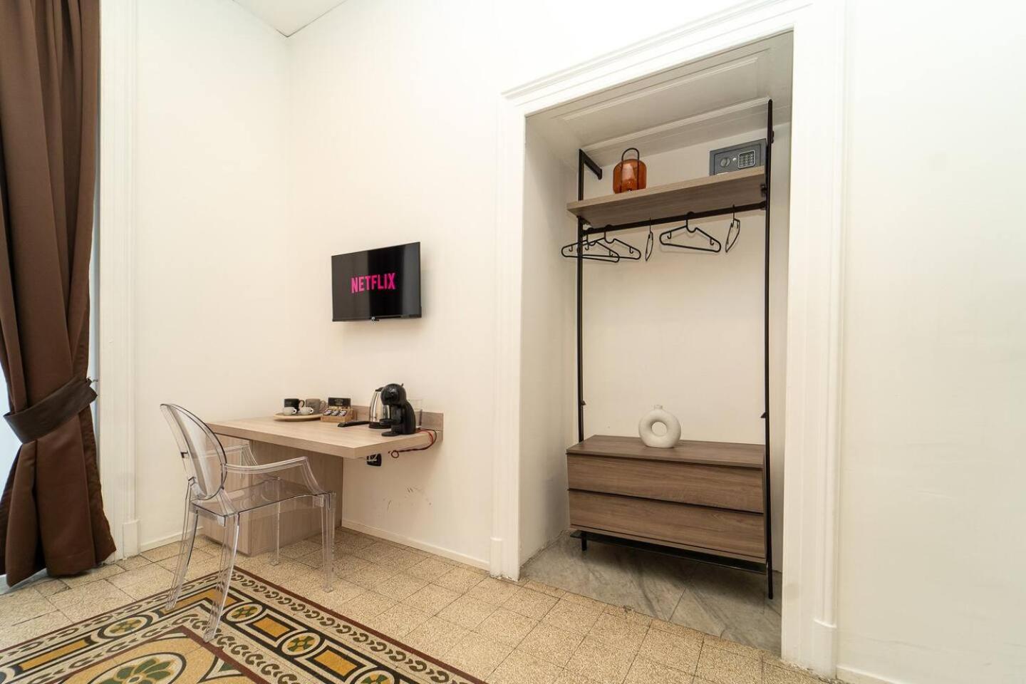 La Piazza Suite Naples Exterior photo